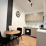 Apartamenty Tramwajowa By Citynest Rentals