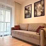 Apartamenty Tramwajowa By Citynest Rentals
